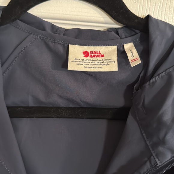 Brand new never worn - Picture 2 of 3